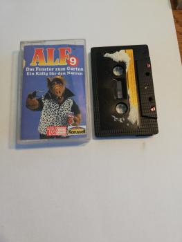 Alf Folge 9 Das Fenster zum Garten/ Ein Käfig für den Narren Schwarz mit Gelben Aufkleber 835 861-4 Karussell(Innencover beschrieben und Abriss Seite 1 der MC)
